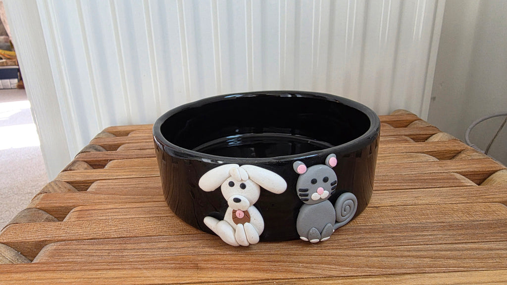 Handcrafted Ceramic Pet Food Bowl with 3D Cat/Dog Design – Small/Medium