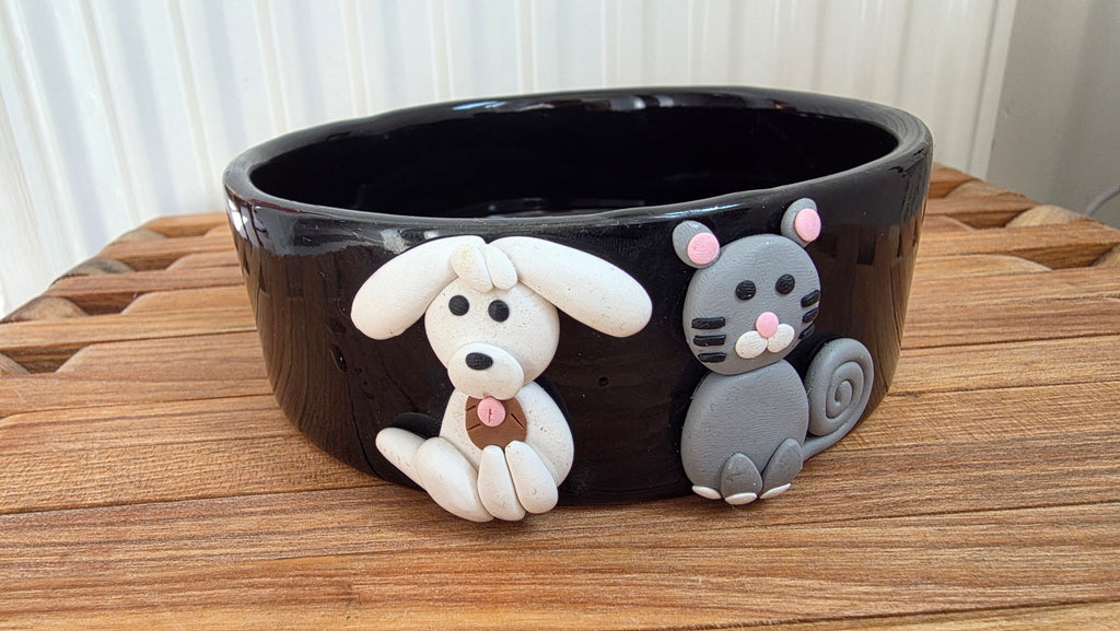 Handcrafted Ceramic Pet Food Bowl with 3D Cat/Dog Design – Small/Medium